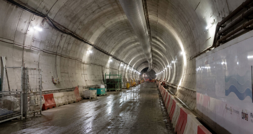 Silvertown-Tunnel-Countdown-Tolls-Traffic-and-Pollution-Issues-Ahead-1024x543-1