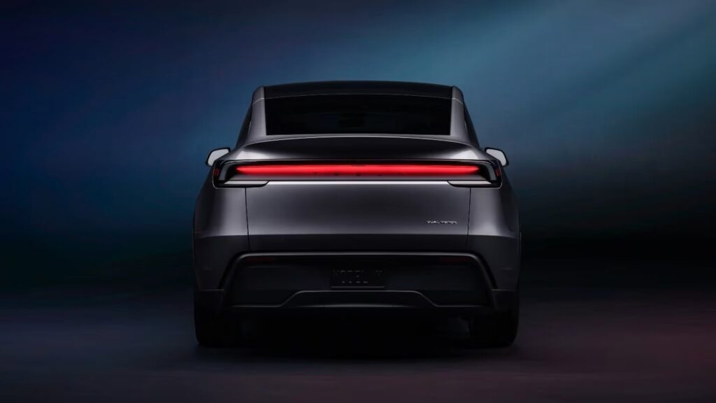 Teslas-Free-Cash-Flow-Dips-as-AI-and-Robotics-Expand-1024x576-1