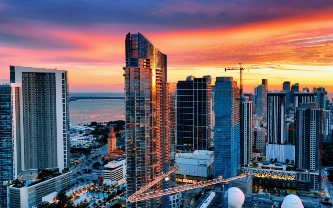 Car service vehicle for a timely arrival at the Miami cruise port