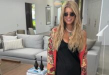 Jessica Simpson’s Stunning Bikini Moments in Turks and Caicos