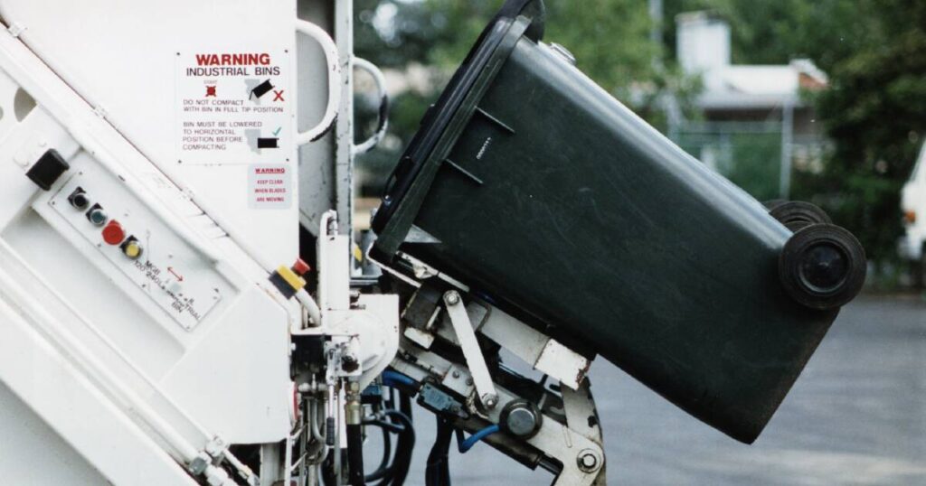 Dumping-Waste-Privatisation-Will-Cost-Households-Extra-47-1024x538-1