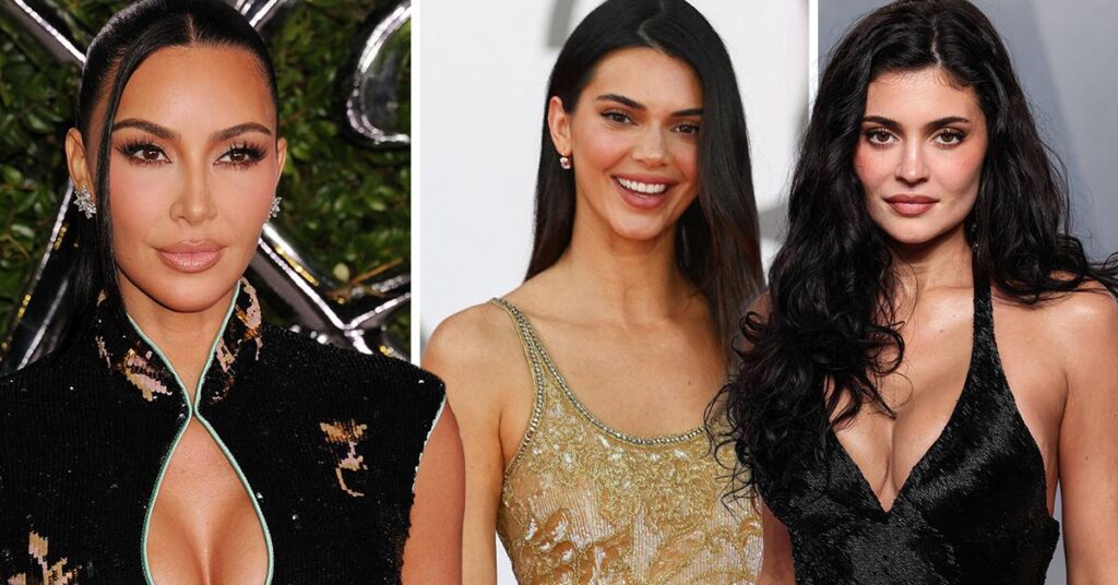 Kylie-Kendall-and-Kim-Kardashian-Shine-in-SKIMS-Holiday-Pajamas-1024x536-1